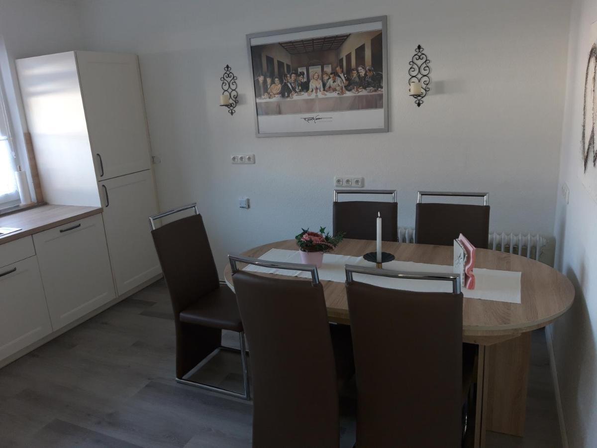 Ferienwohnung Finkenzeller Йевер Екстериор снимка